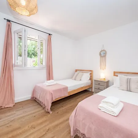 Marmirada Tatil Evi Sant Lluis